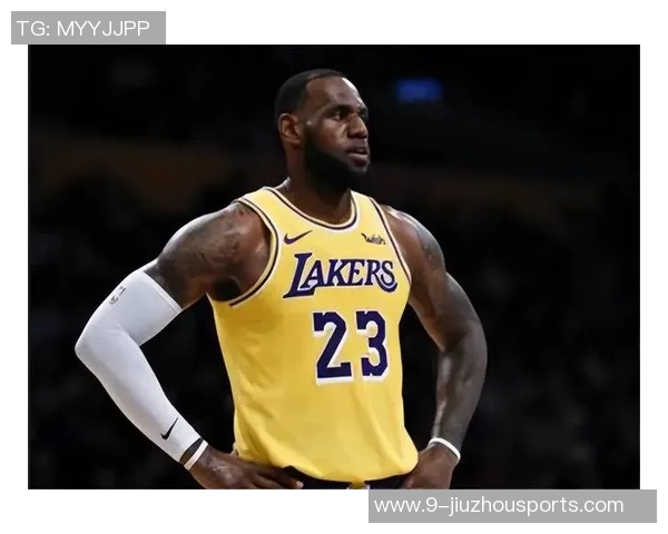 詹姆斯开局火热展现侵略性为拉拉维亚球队奠定胜利基调