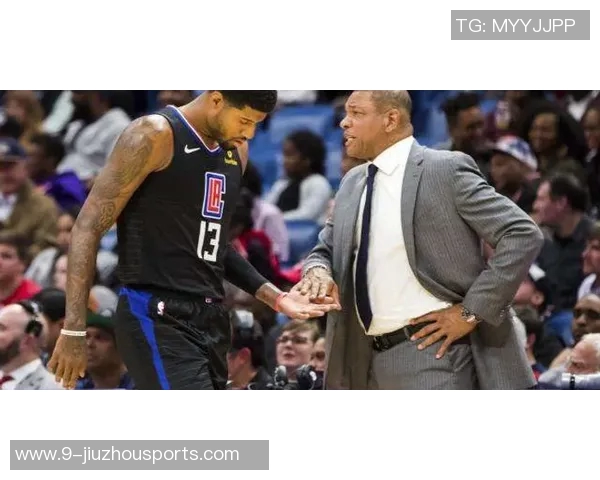 詹姆斯与太阳替补热聊JJ无奈错过雷迪克战术布置