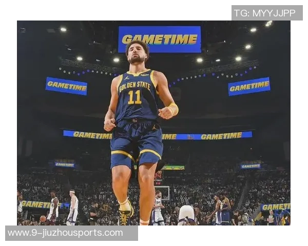 克莱半场表现出色三分球命中率高达百分之百助力球队取得领先