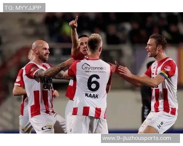 阿尔克马尔与门德斯洽谈斯米特转会皇马巴萨均表现出浓厚兴趣 阿尔克马尔与门德斯洽谈斯米特转会皇马巴萨均表现出浓厚兴趣